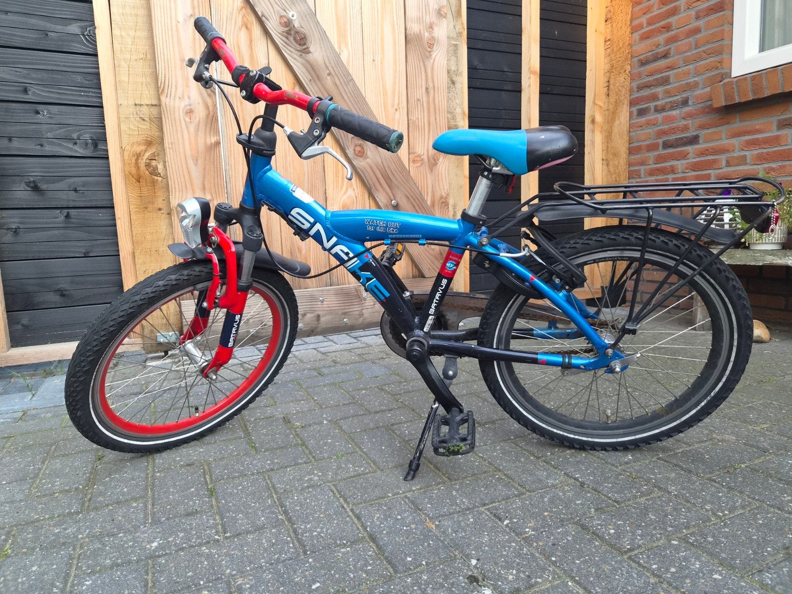 Batavus Snake kinderfiets 20 inch - Blauw/Rood, Ophalen, 20 inch of meer, Gebruikt, Velgrem