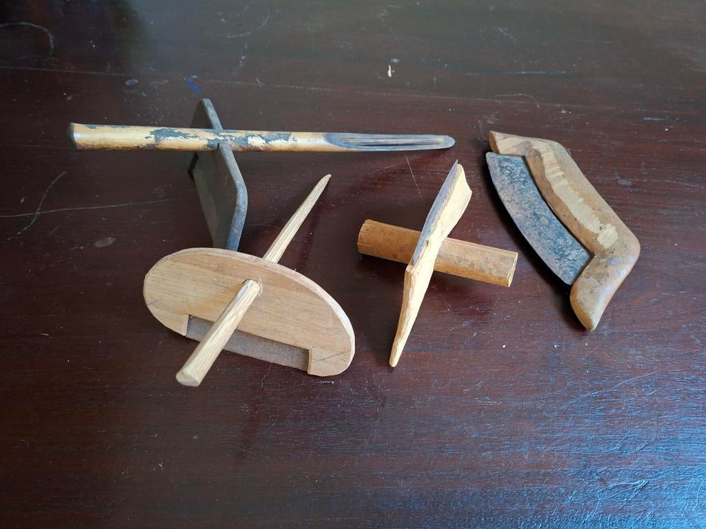 Antieke rijstmesjes uit Indonesie; Java/ Bali, Antiek en Kunst, Antiek | Gereedschap en Instrumenten, Ophalen of Verzenden