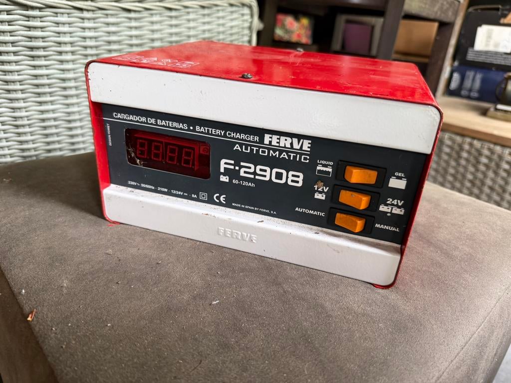 Ferve f2908 auto charger, Auto diversen, Ophalen of Verzenden, Gebruikt