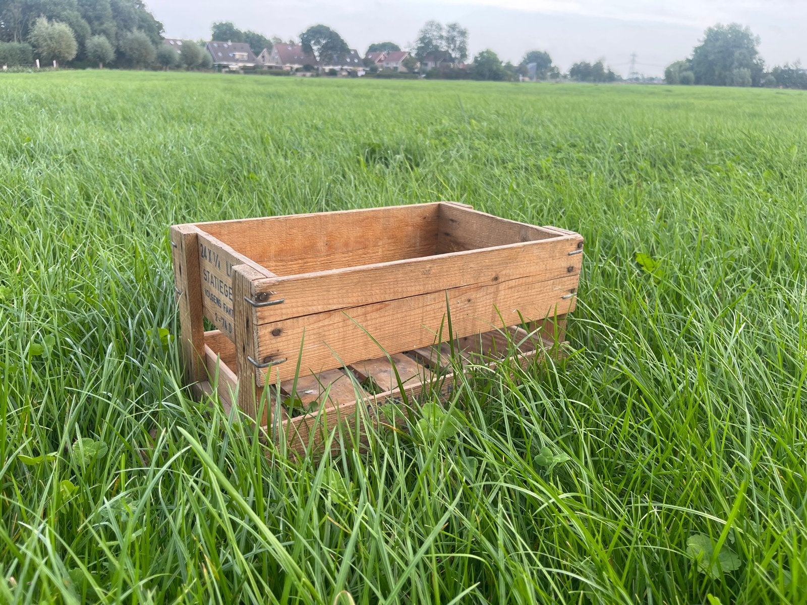 Vintage houten krat ccf Leeuwarden - Decoratief/ functioneel, Ophalen