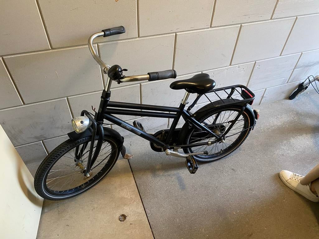 Zwarte jongensfiets  - Gebruikt, Fietsen en Brommers, Fietsen | Jongens, Ophalen of Verzenden, Gebruikt