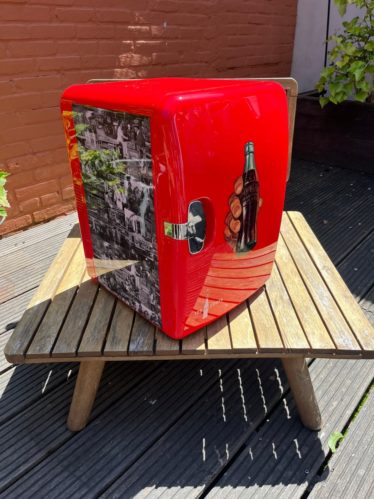 Coca-Cola Mini Koelkast (20 Liter-Limited Edition-12V/230V), Ophalen, Zonder vriesvak, Minder dan 45 cm, Minder dan 85 cm