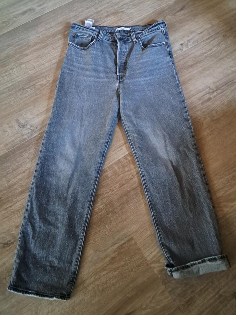 Levis ribcage straight ankle 30, Overige kleuren, Ophalen of Verzenden, W30 - W32 (confectie 38/40), Gedragen
