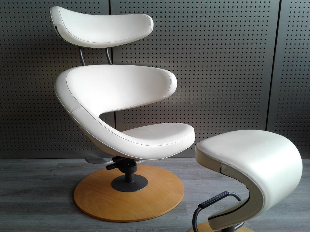 Variér (Stokke) Peel (Crème Wit Leder), Heel Mooi!, Huis en Inrichting, Fauteuils, Ophalen, 75 tot 100 cm, Leer, Zo goed als nieuw