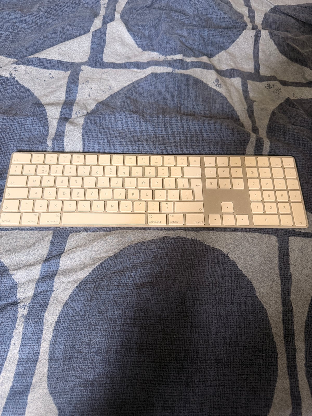 Apple magic keyboard 100% met numpad, Ophalen of Verzenden, Zo goed als nieuw