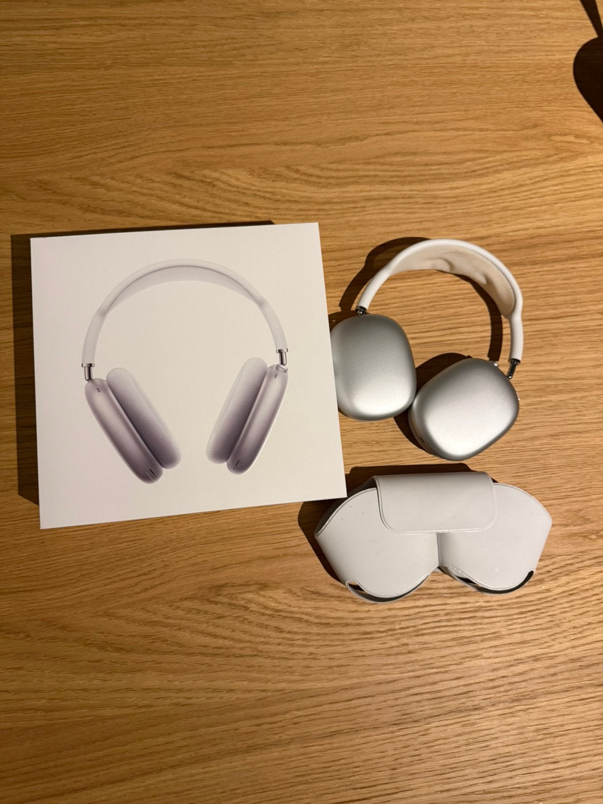 Airpod Max, 1st Gen, very good shape