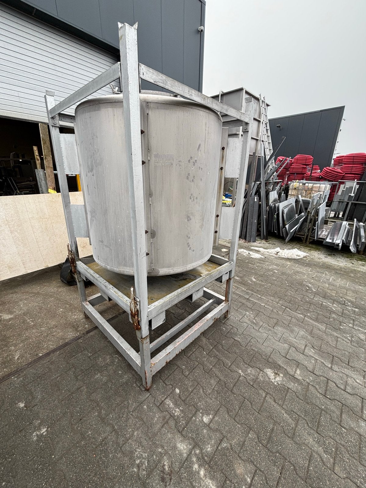 Aluminium tank 800 liter met frame, Ophalen