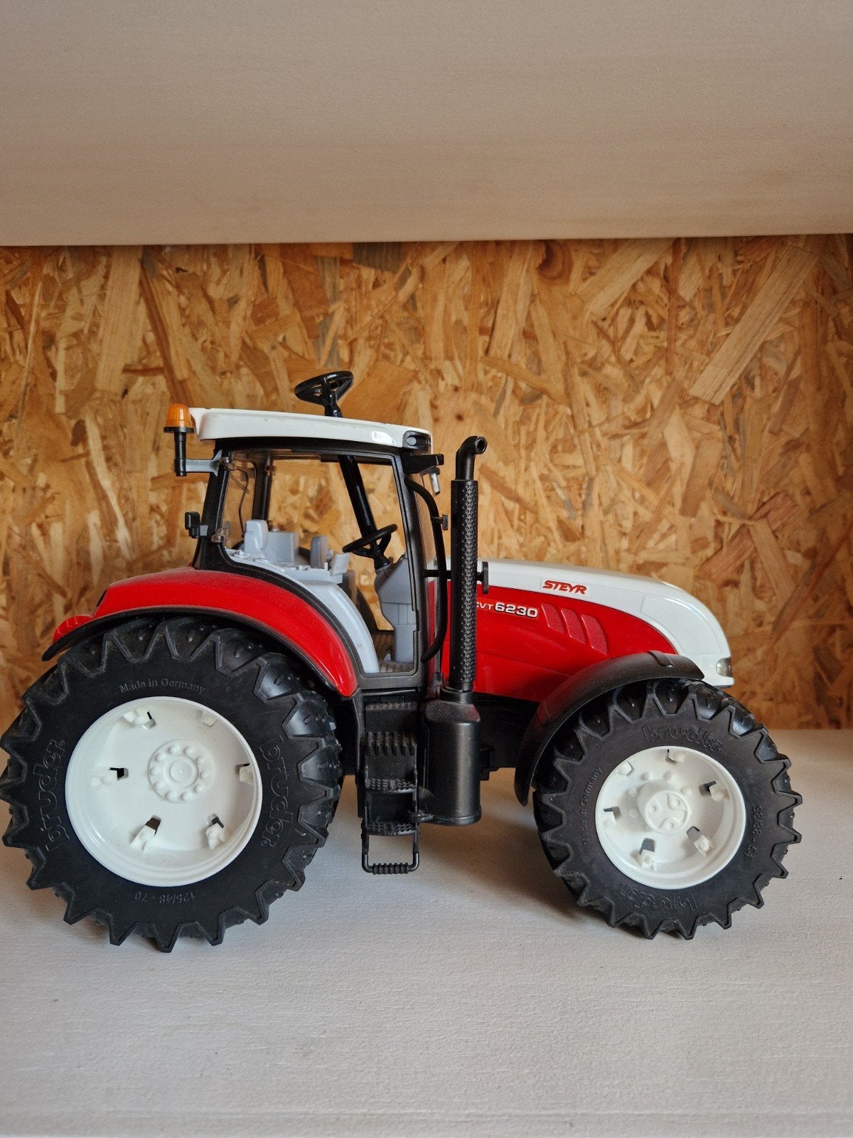 Steyr CVT 6230 Tractor Speelgoedmodel, Ophalen of Verzenden, Zo goed als nieuw