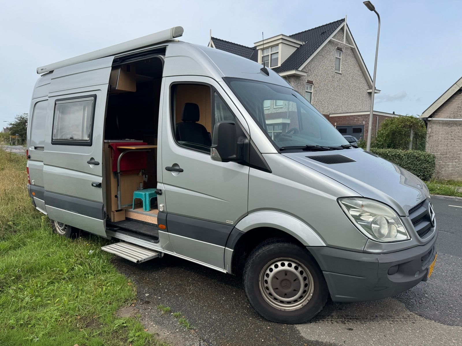 Mercedes-Benz Sprinter camper 211 cdi 230.000 km bj 2006, Buscamper of Camperbus, Fietsendrager, Mercedes-Benz, Particulier