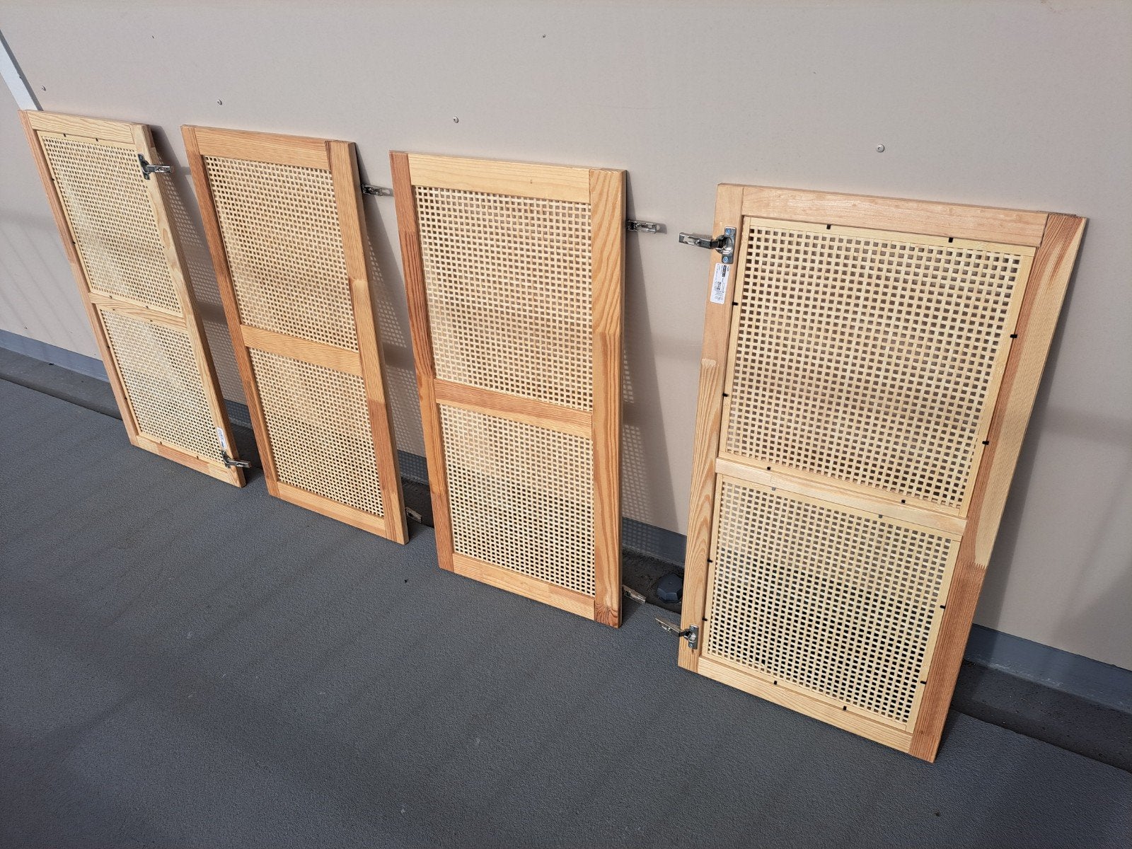 Ikea. Ivar. Deurtjes. Staanders. Flessenrekken. Ivar., Ophalen, 25 tot 50 cm, 50 tot 100 cm, Minder dan 100 cm