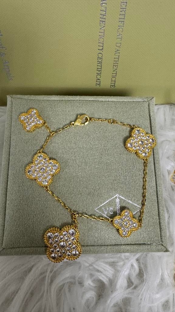 Van Cleef & Arpels Alhambra Armband Goud met Kristal VERGULD, Ophalen of Verzenden, Zo goed als nieuw, Goud, Met kristal