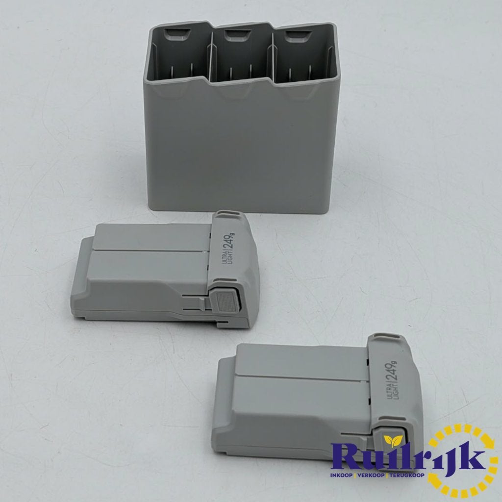 DJI Accu 2x ultra light 249g bmx162-2453-7.38 + Laadstation, DJI, Zo goed als nieuw, Inform@dji.com, DJI Sky City
No. 55 Xianyuan Road
Nanshan District, Shenzhen
China