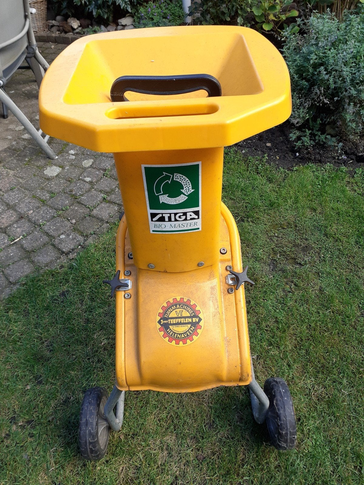 Snoeihoutversnipperaar, Ophalen