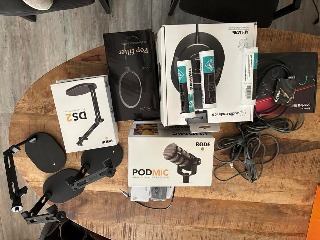 Podcast set 3p RØDE PodMic + Scarlett + FetHead, Ophalen, Zo goed als nieuw, Audio