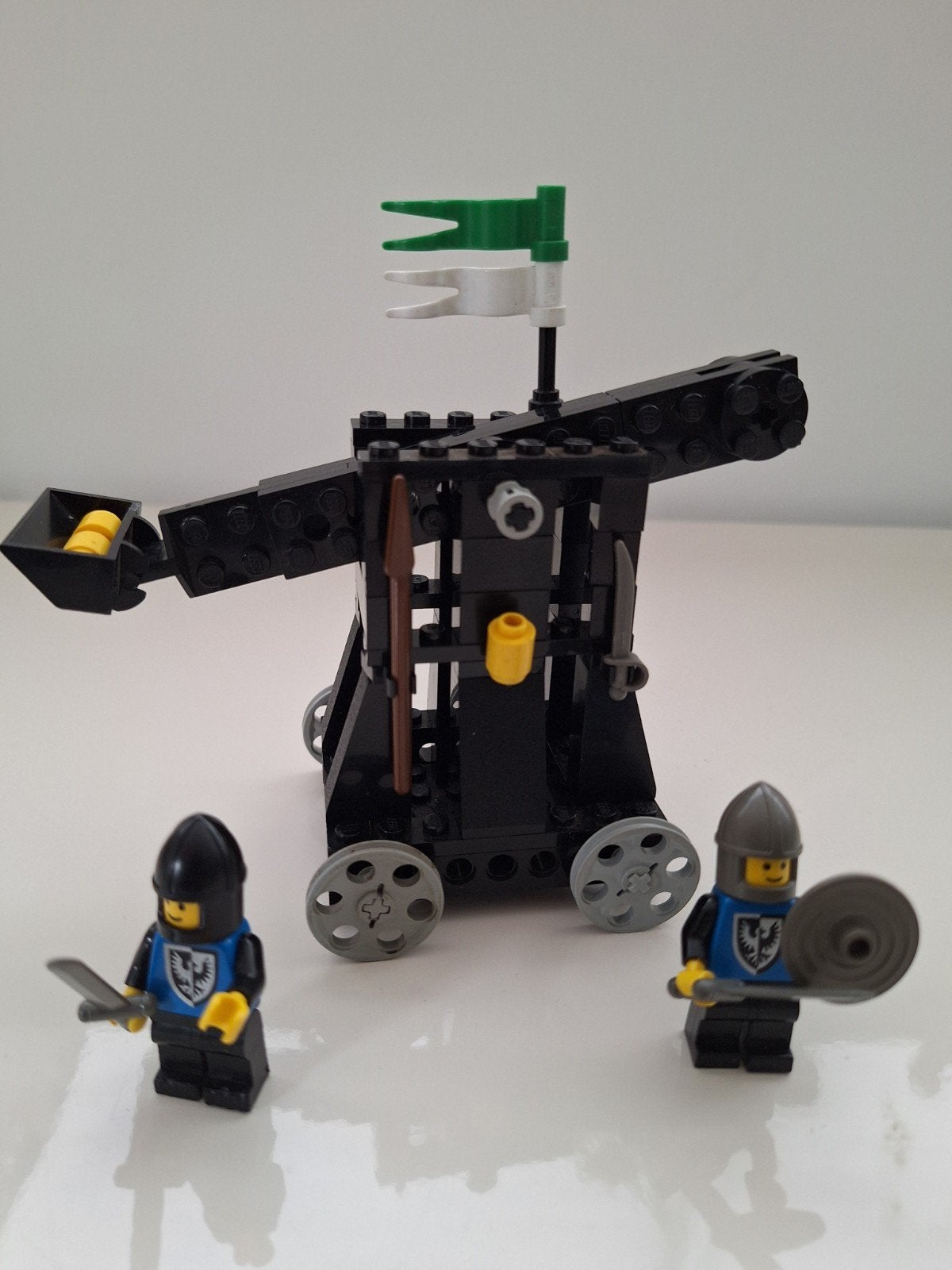 Lego Katapult met 2 ridders - Legoland 6030, Compleet, Gebruikt, Lego, Ophalen of Verzenden