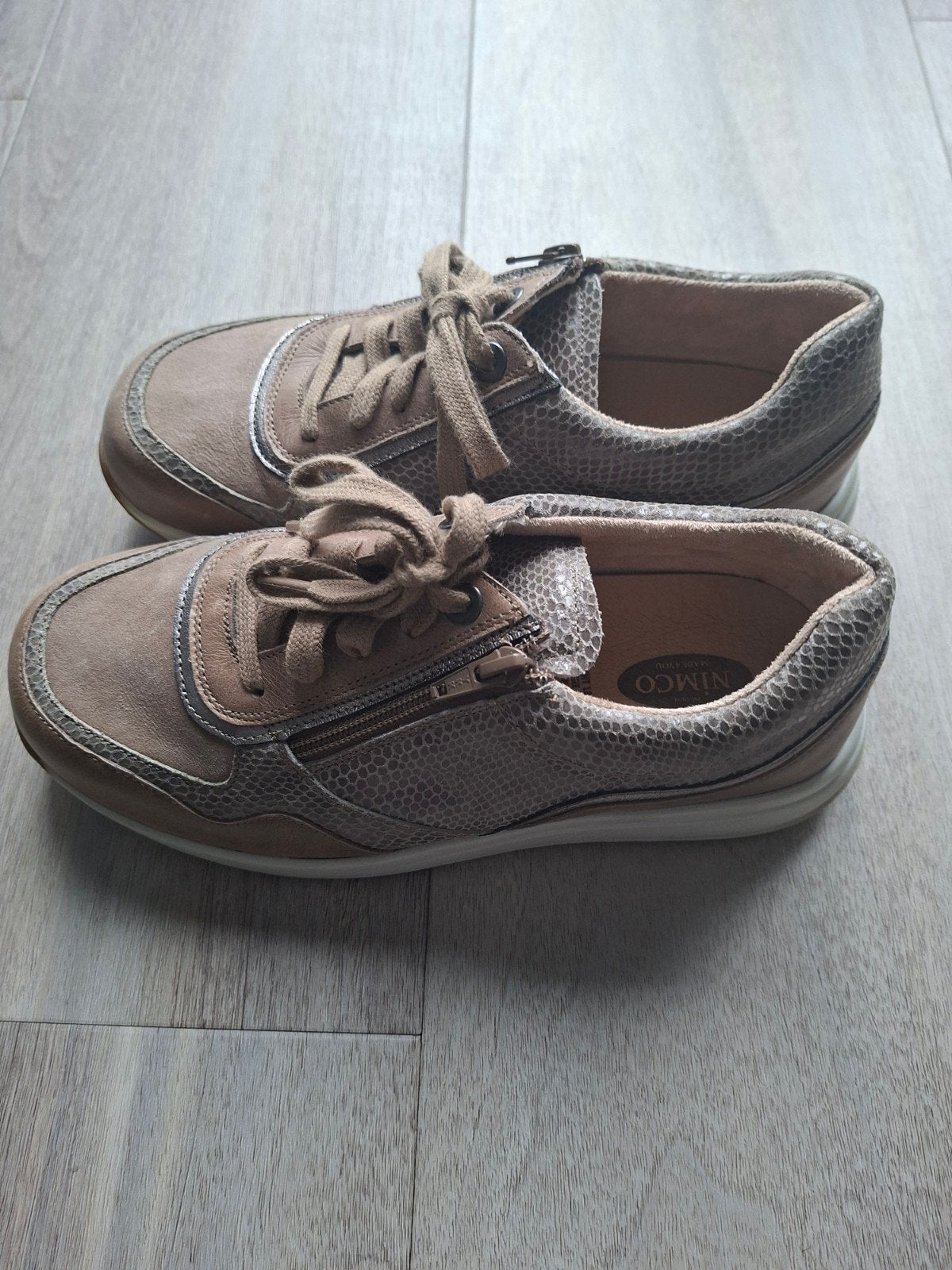 Nieuwe Nimco semi orthopedische schoenen maat 39, Ophalen, Bruin, Sneakers of Gympen, Nieuw