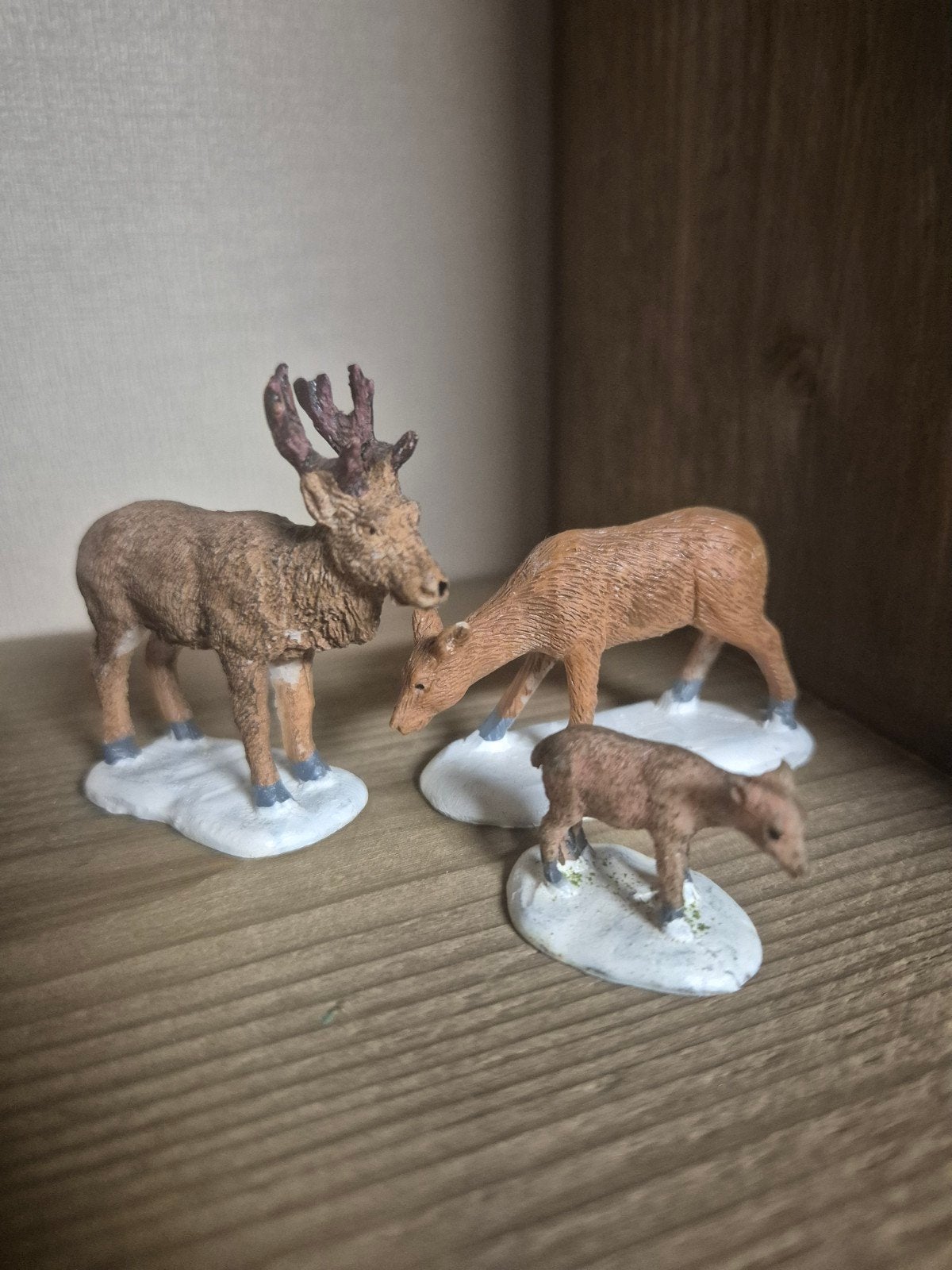 Lemax figuur 14 kerstdorp kersthuisjes, Diversen, Kerst, Ophalen of Verzenden, Zo goed als nieuw