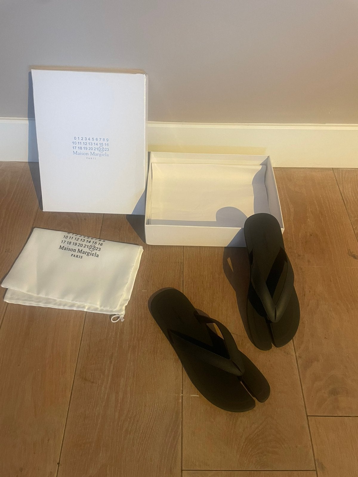 Maison margiela slippers voor dames (maat 40), Slippers, Zwart, Nieuw, Ophalen of Verzenden