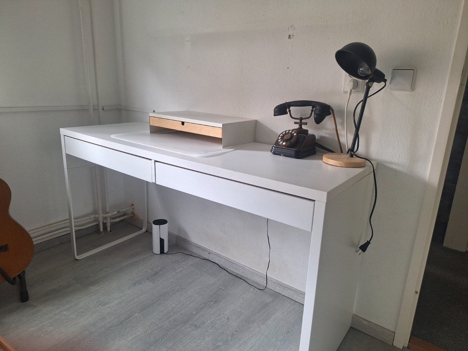 IKEA Bureau Micke wit met accessoires, Ophalen, Gebruikt, Met lades, Schoolbureau
