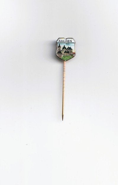 volmetaal speld AACHEN (Aken), Ophalen of Verzenden, Overige onderwerpen, Speldje of Pin