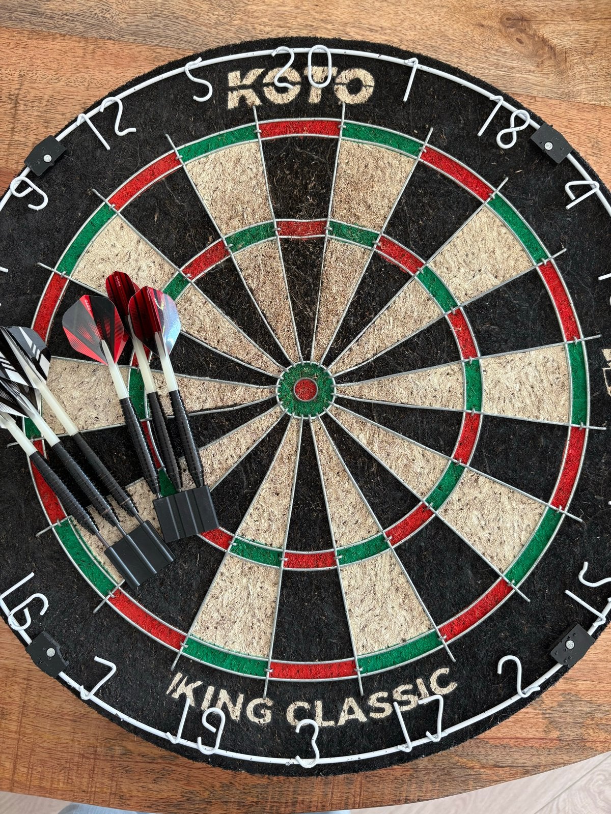Dartbord met pijlen - Gebruikt, Ophalen, Gebruikt, Dartbord met pijlen
