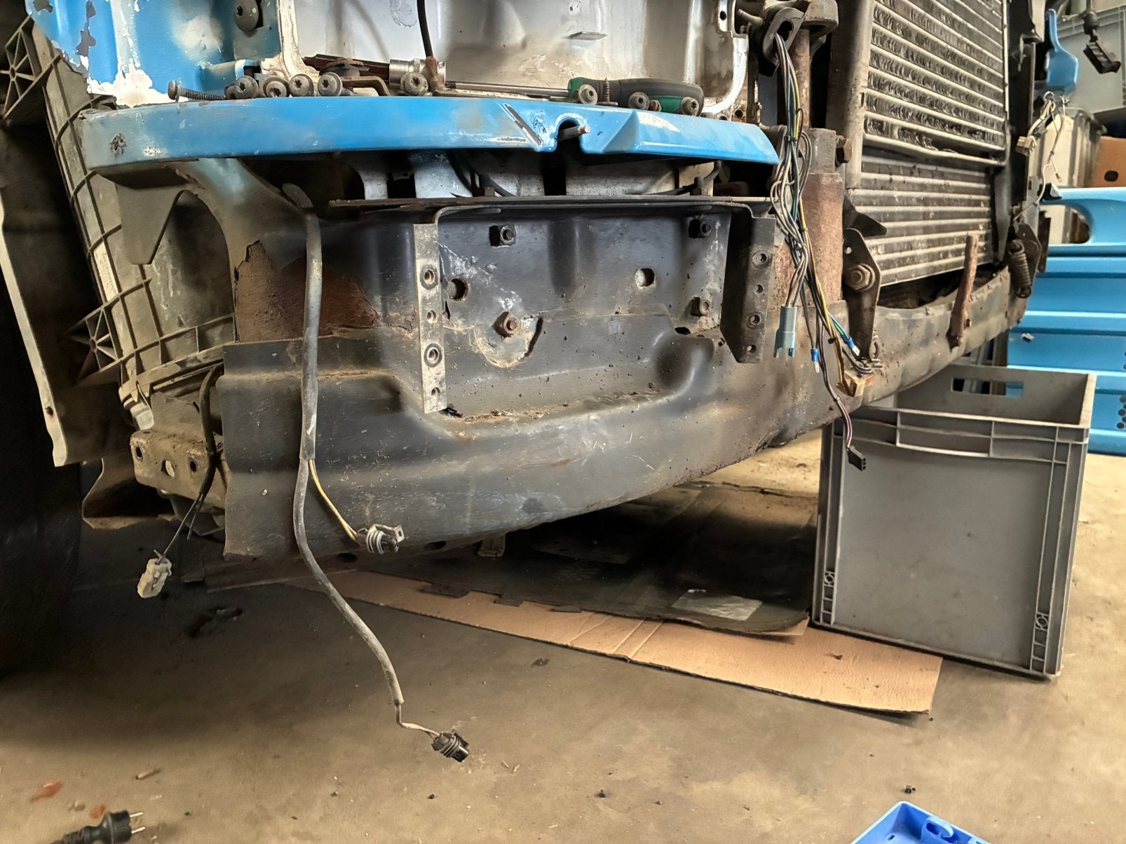 Stalen binnenbumper Scania 4 serie, Ophalen, Scania