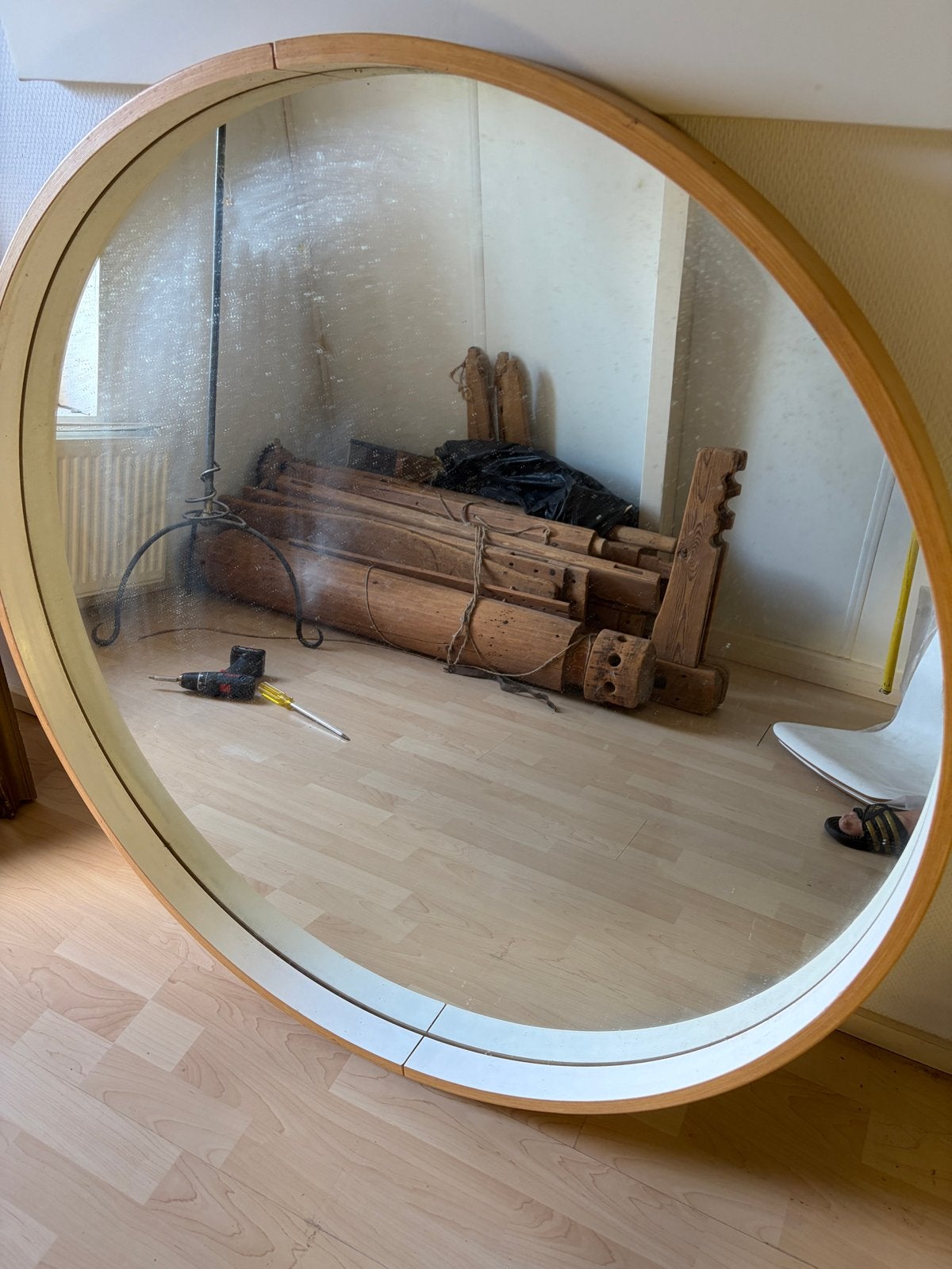 Ikea. Model Anes, Grote ronde spiegel met houten frame, Huis en Inrichting, Ophalen, Gebruikt, 100 tot 150 cm, Rond