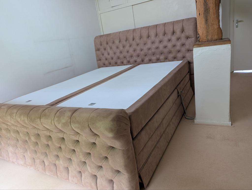 Luxe grote boxspring Chateau (matras 220x180!), Huis en Inrichting, Slaapkamer | Bedden, Ophalen, Verstelbaar, Chateau, landelijk, luxe
