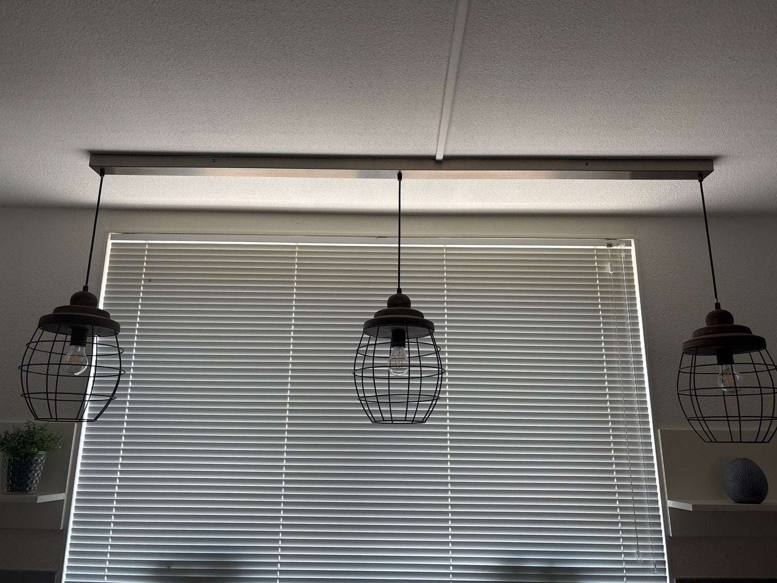 Industriële hanglamp met 3 kooilampen, Huis en Inrichting, Lampen | Hanglampen, Zo goed als nieuw, Metaal, Ophalen