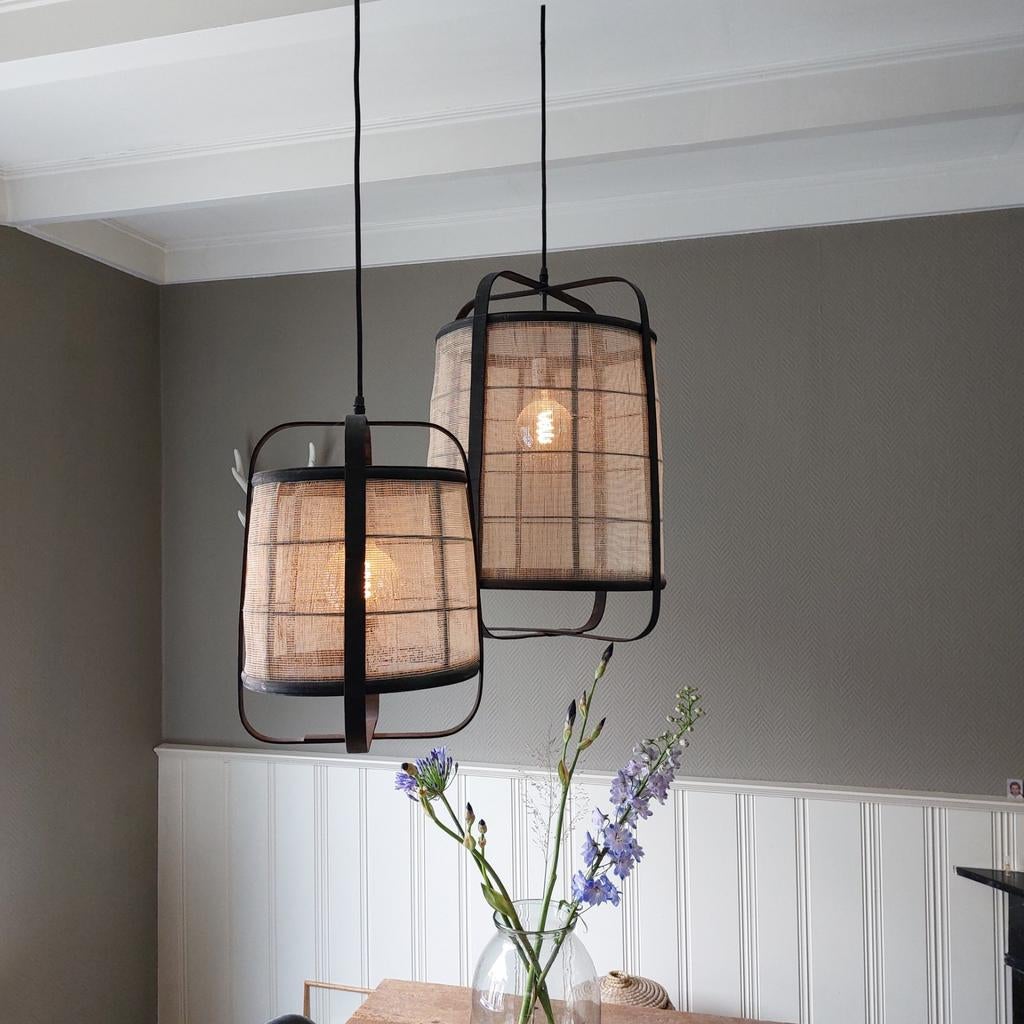 Set leuke hanglampen zwart hout met webbing, Huis en Inrichting, Lampen | Hanglampen, Ophalen, Japandi, Zo goed als nieuw, Overige materialen