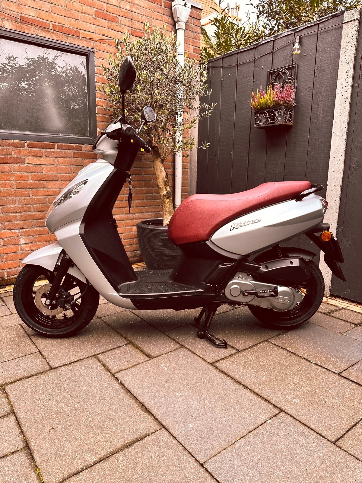 In prijs verlaagd. Peugeot Kisbee 2017 in zeer goede staat, Ophalen, Gebruikt, Overige modellen, Maximaal 45 km/u