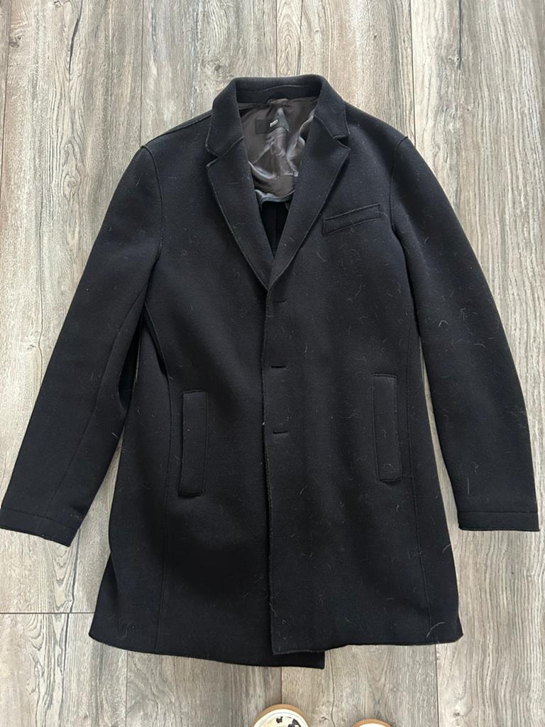 Stijlvolle Zwarte Wollen Jas van BOSS Hugo Boss, Kleding | Heren, Ophalen of Verzenden, Gedragen, Maat 48/50 (M), Zwart