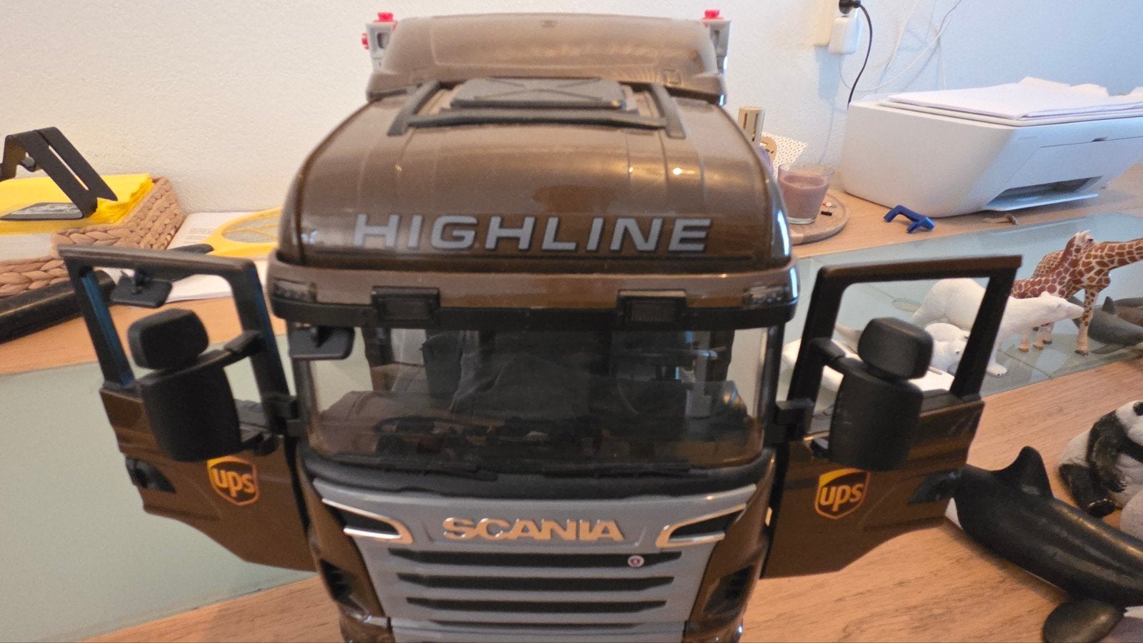 UPS Scania Vrachtwagen Speelgoedmodel, Ophalen, Zo goed als nieuw