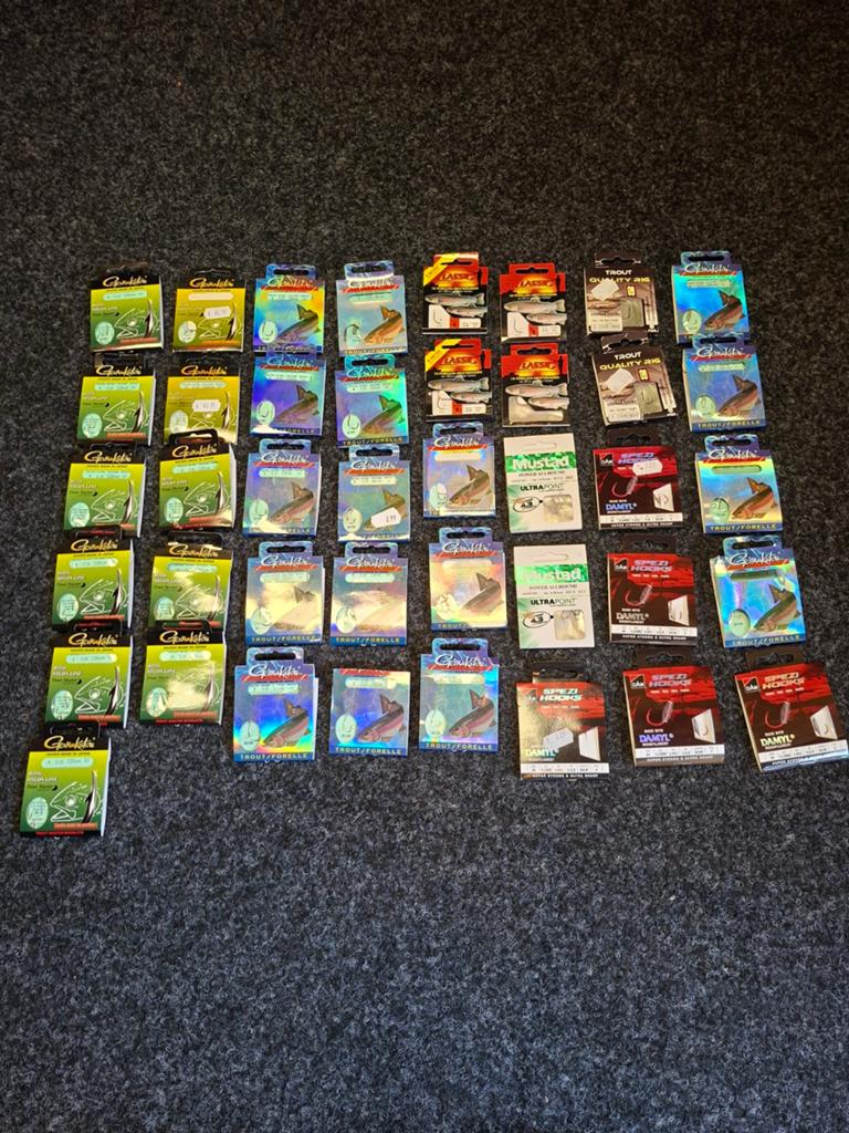 41 nieuwe pakjes forel onderlijnen, Ophalen of Verzenden, Nieuw, Haak