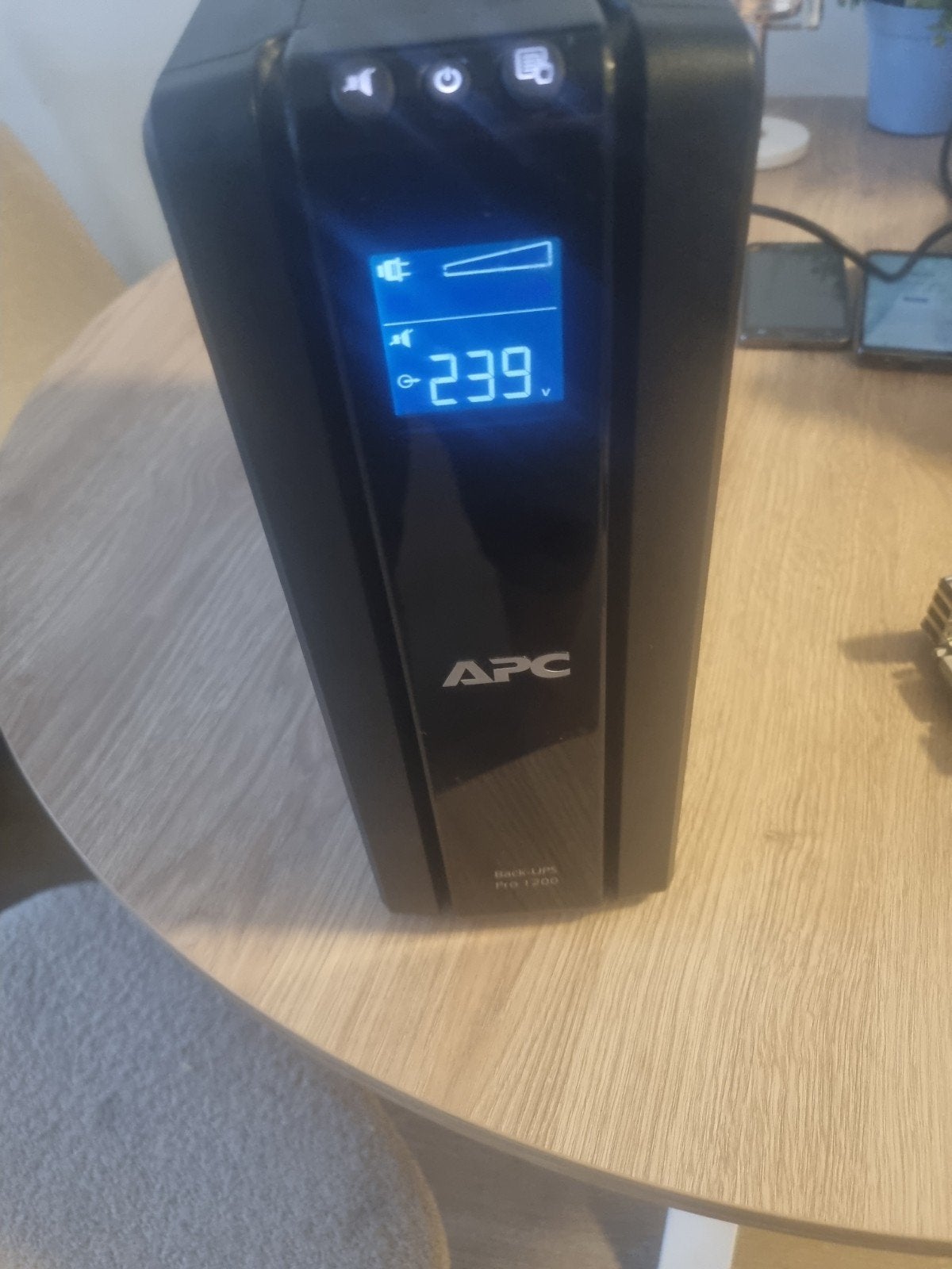 APC Back-UPS Pro 1200 UPS - Noodstroomvoeding, Ophalen of Verzenden