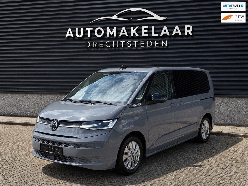 Volkswagen MULTIVAN 1.4 eHybrid L1H1 Bulli 7p Pano/DSG/Trekh, Auto's, Volkswagen, Gebruikt, 7 stoelen, Hybride Elektrisch/Benzine
