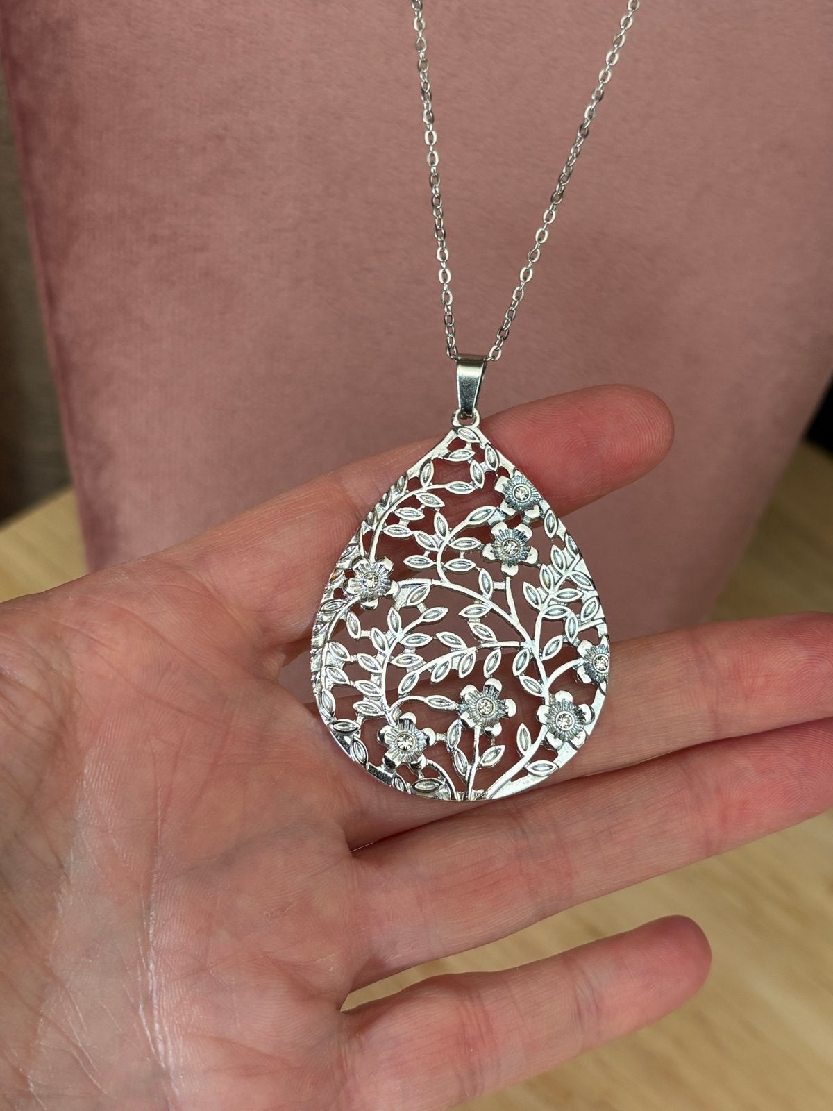 RVS Bloemen Hanger Ketting - Vlekbestendig, Nieuw, Cariadgems@hotmail.com, Ophalen of Verzenden, Cariad Gems