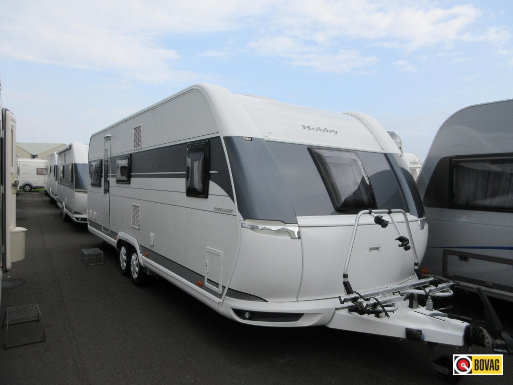 Hobby Excellent 650 UMFE +Truma XT4 mover/Airco, Fietsenrek, Hobby, Treinzit, 6 tot 7 meter