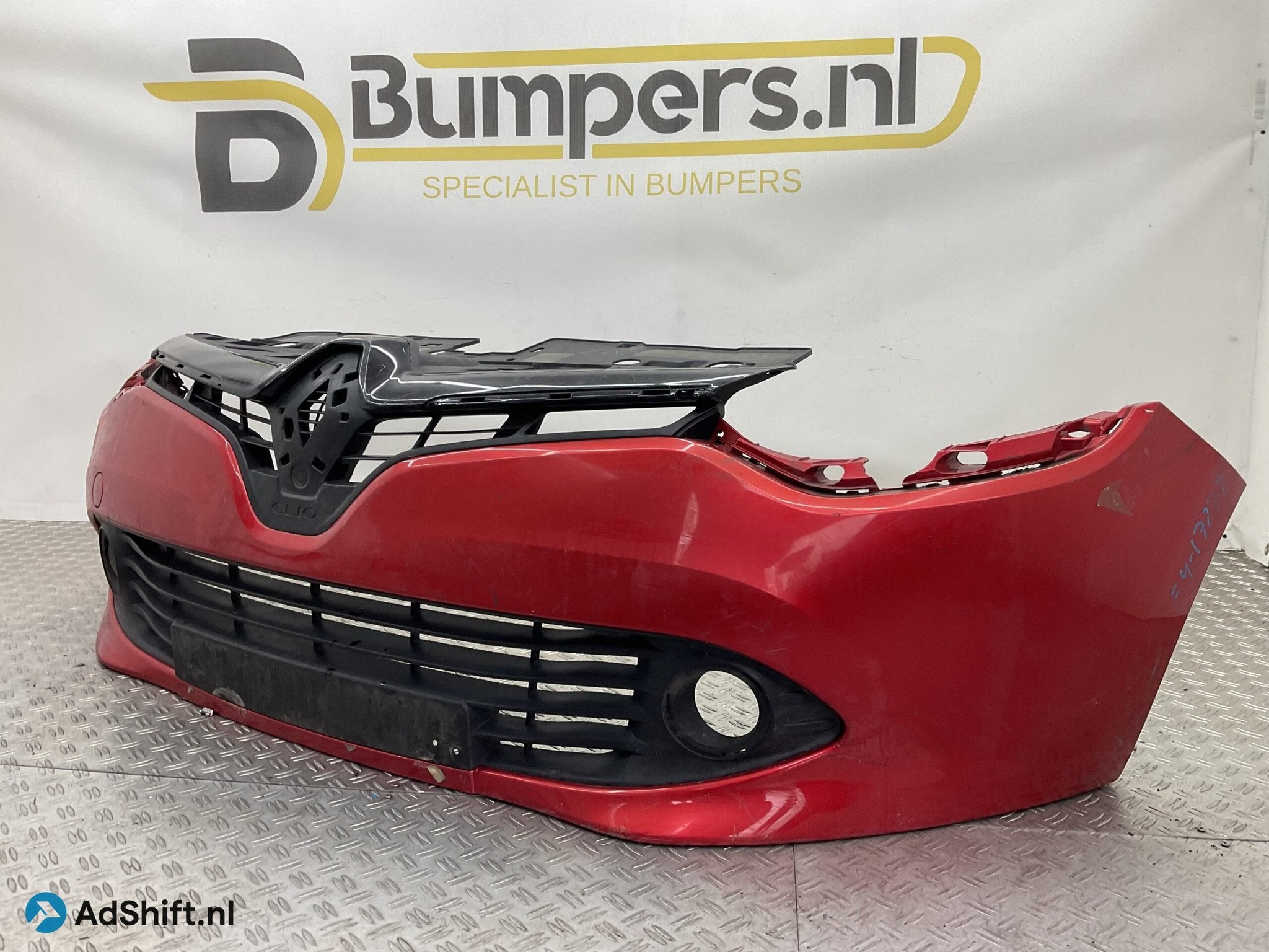Bumper Renault Clio 4 2012-2015 620221112R Voorbumper F4-178, Auto-onderdelen, Bumper