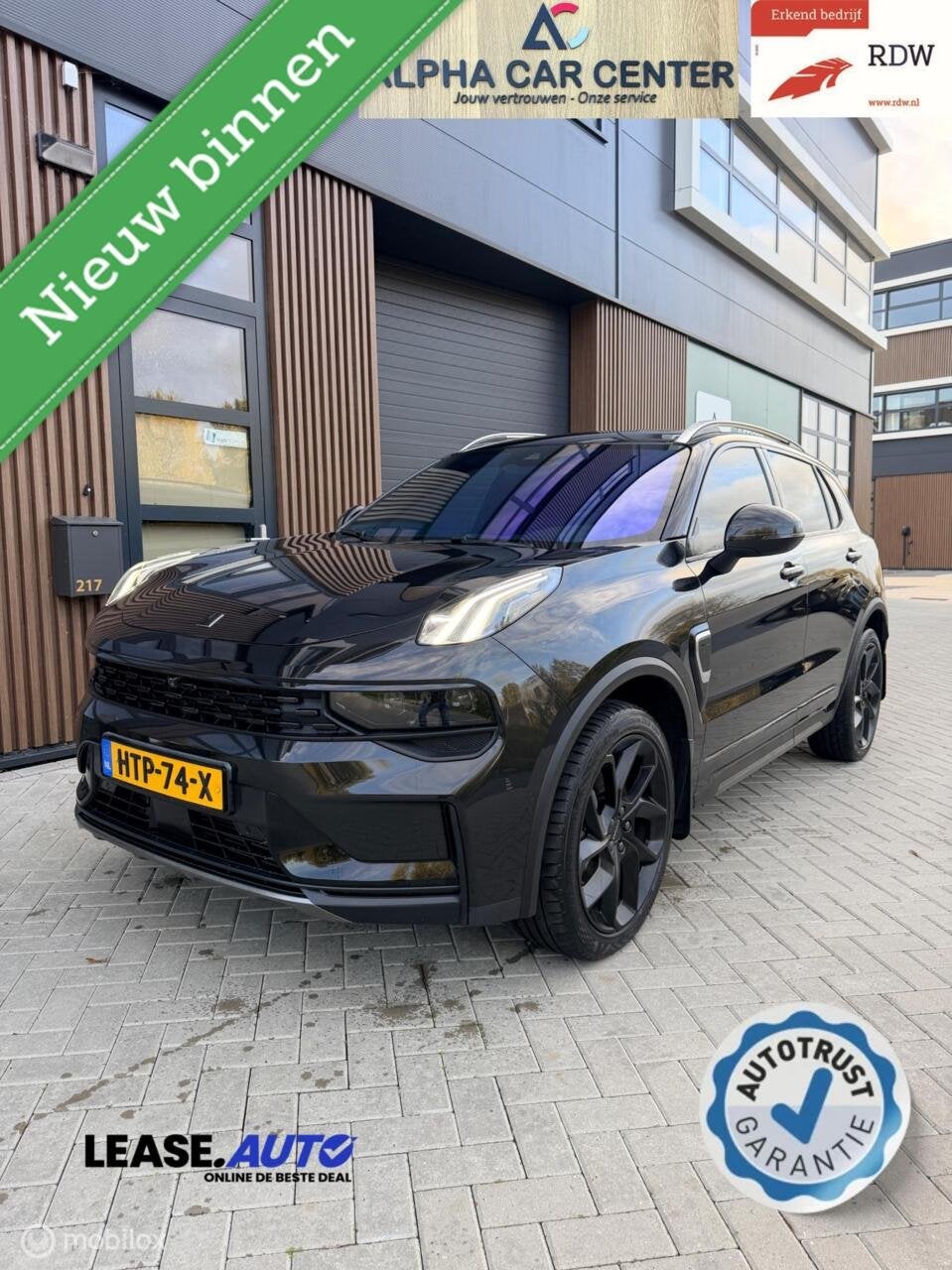 Lynk & Co 01 1.5 BLACK/DEALER/PANO/GARANTIE/360CMRA/BTW, Auto's, Dealer onderhouden, Alcantara, Zwart, Bedrijf