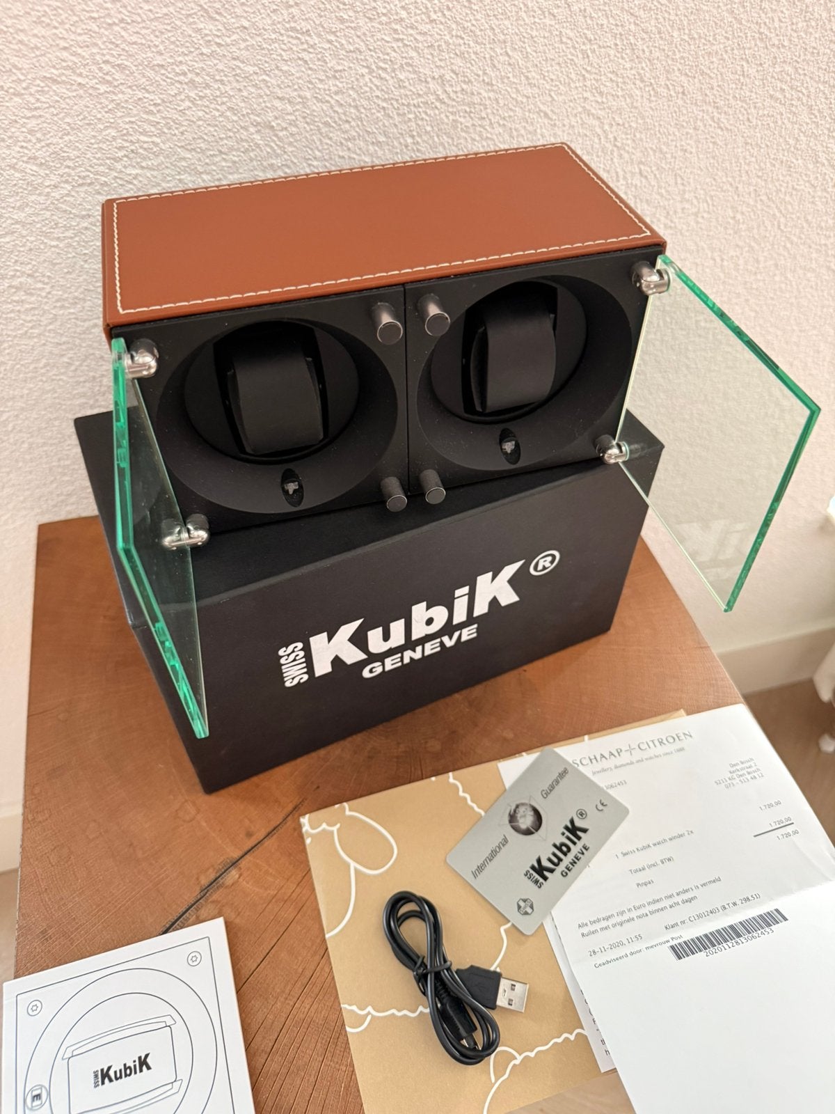KubiK Swiss Geneve watchwinder dubbel, Overige merken, Overige materialen, Leer, Ophalen of Verzenden