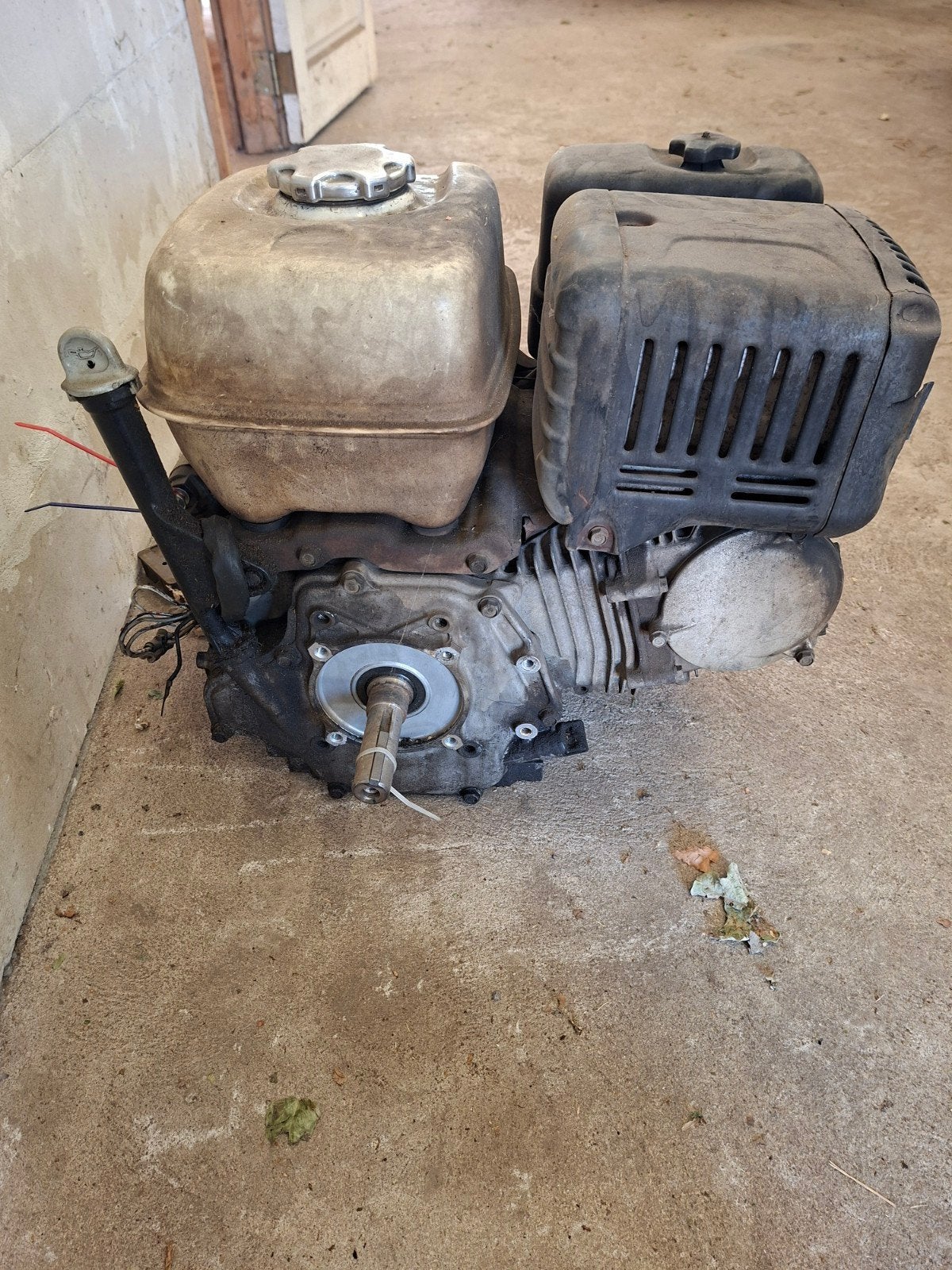 Gebruikte Honda iGX440 benzinemotor, Doe-het-zelf en Verbouw, Motoren, Ophalen of Verzenden, Gebruikt, Benzinemotor, 1800 rpm of meer