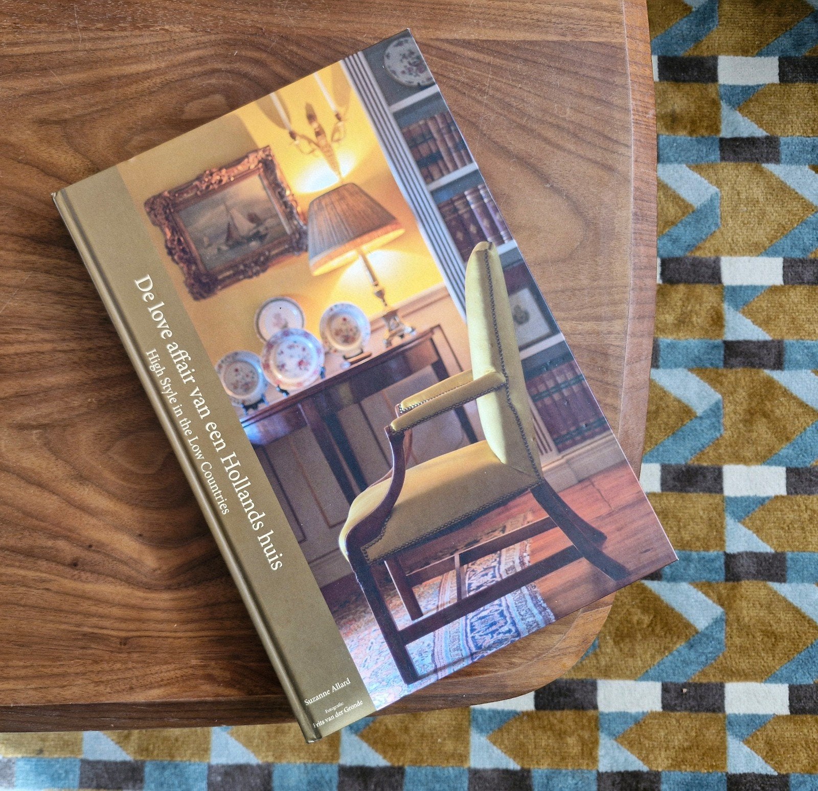 NIEUW! The Love Affair of a Dutch House – Suzanne Allard | H, Ophalen of Verzenden, Zo goed als nieuw, Suzanne Allard, Interieur en Design