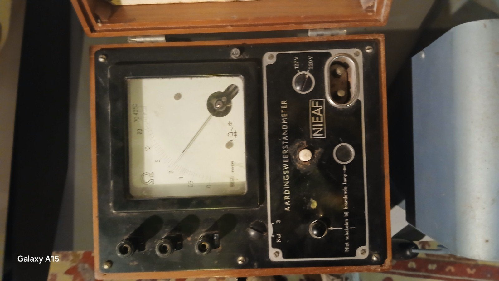 NIEAF Aardingsweerstandmeter - Vintage Meetinstrument, Antiek en Kunst, Antiek | Gereedschap en Instrumenten, Ophalen