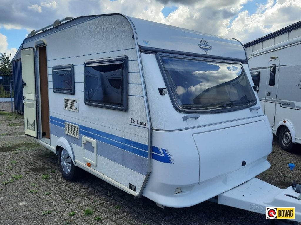 Hobby De Luxe 400 KB, Dwarsbed, Hobby, 750 - 1000 kg, 4 tot 5 meter