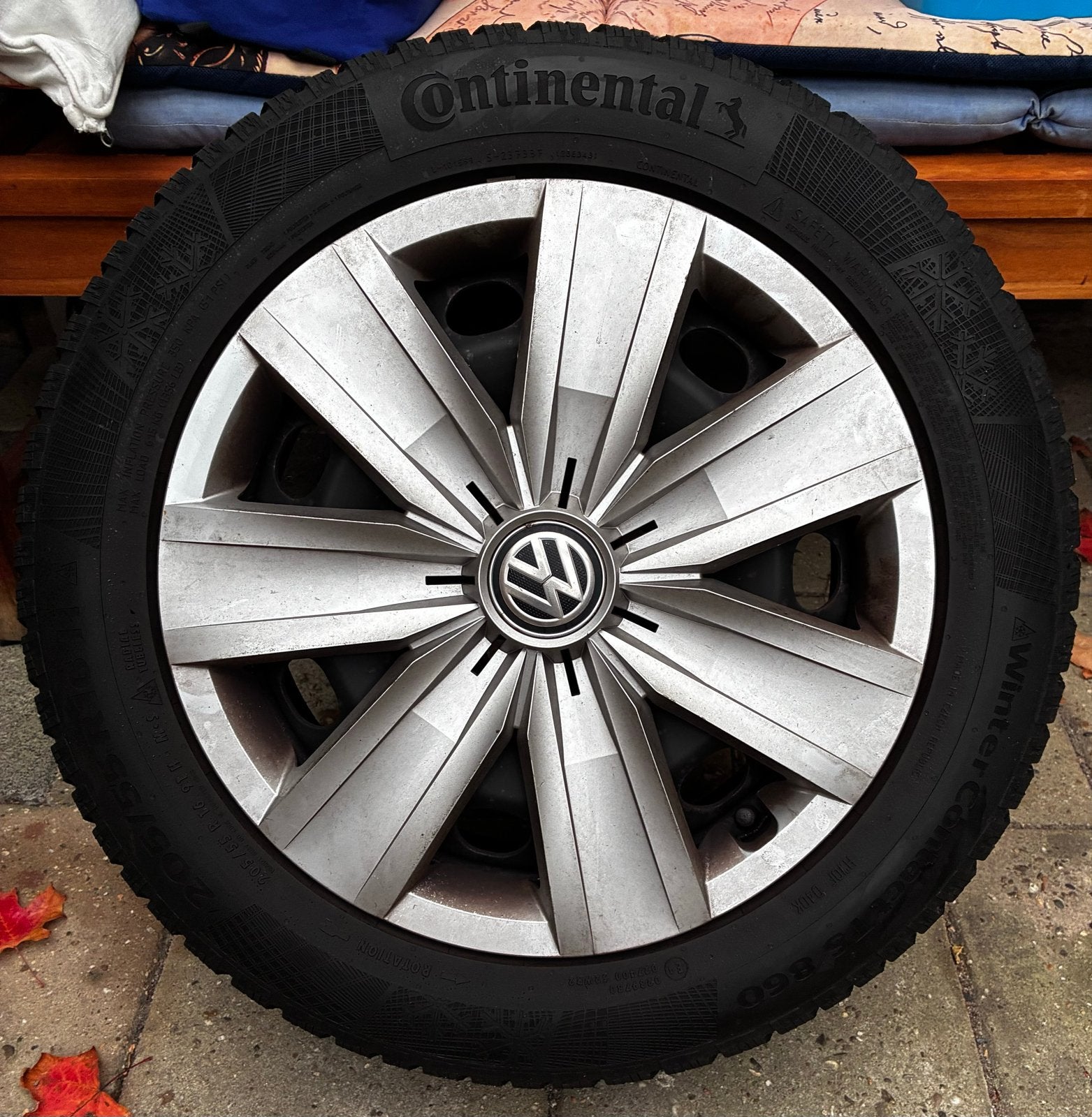 Continental Winterbanden op velg - 205/55 R16, Ophalen, Gebruikt, 16 inch, Banden en Velgen