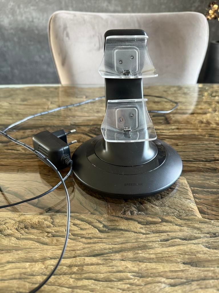 Speedlink Twindock dubbel oplaadstation voor playstation 4, Ophalen of Verzenden, Gebruikt, Voeding, Oplader of Kabel, PlayStation 4
