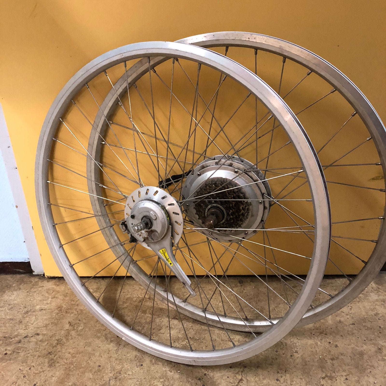 Set wielen 28 inch Batavus Padova e-bike, Fietsen en Brommers, Fietsonderdelen, Ophalen, Gebruikt, Wiel