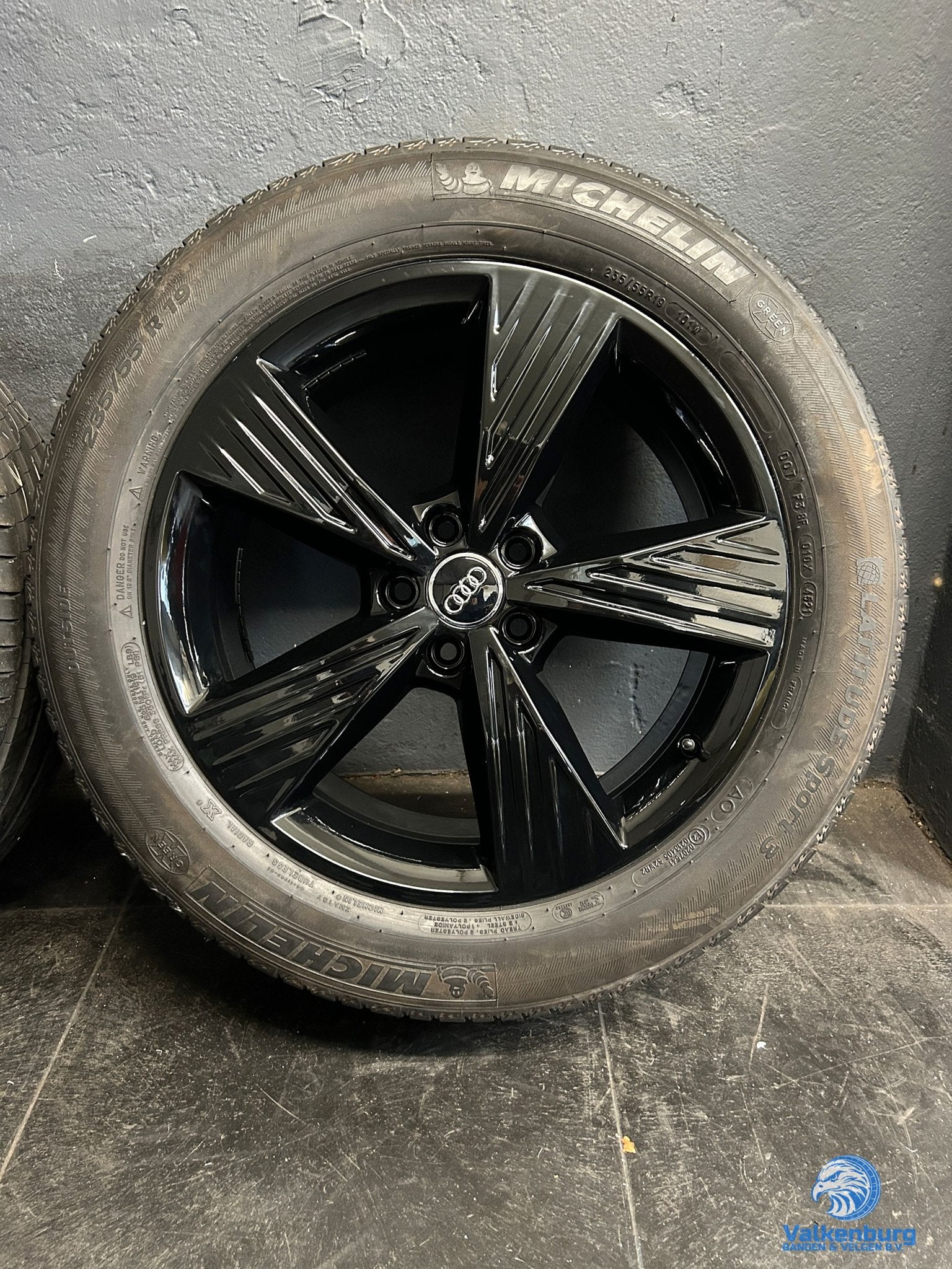 5-6mm! Originele Audi Q4 E-tron 89A 19 inch zwarte velgen 5x, 19 inch, Gebruikt, -, -