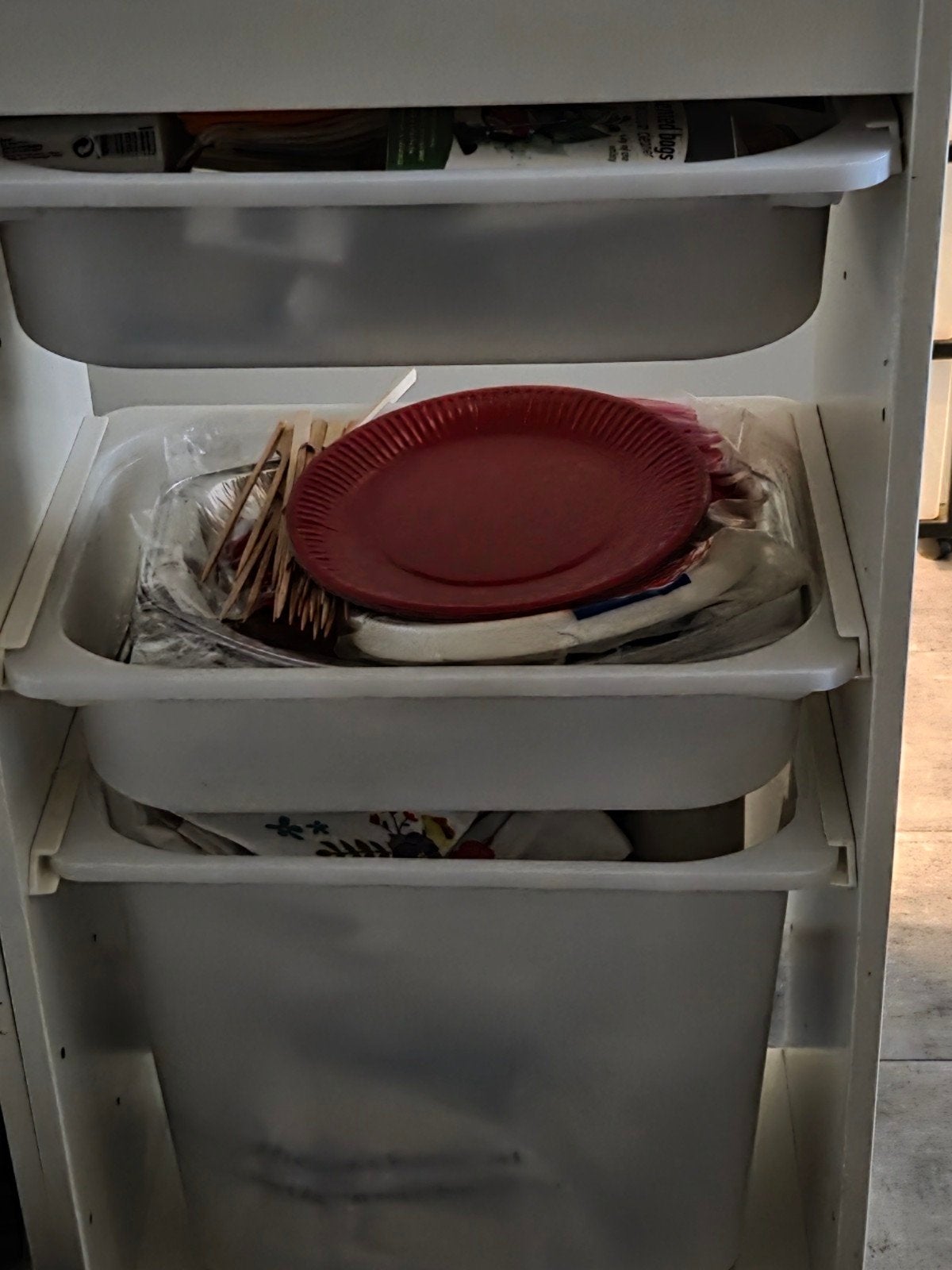 Ikea opbergvakken en kasten, Ophalen